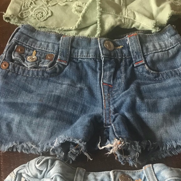 Shorts - Picture 4 of 4